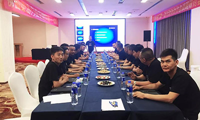 榮高伸縮門(mén)首屆代理商委員會(huì)戰略研討會(huì)於成都勝利召開(kāi)！